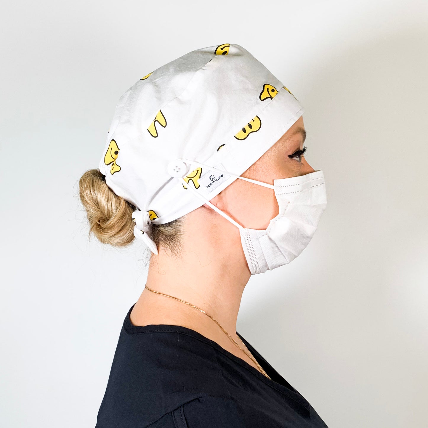 White Happy Tooth Scrub Cap