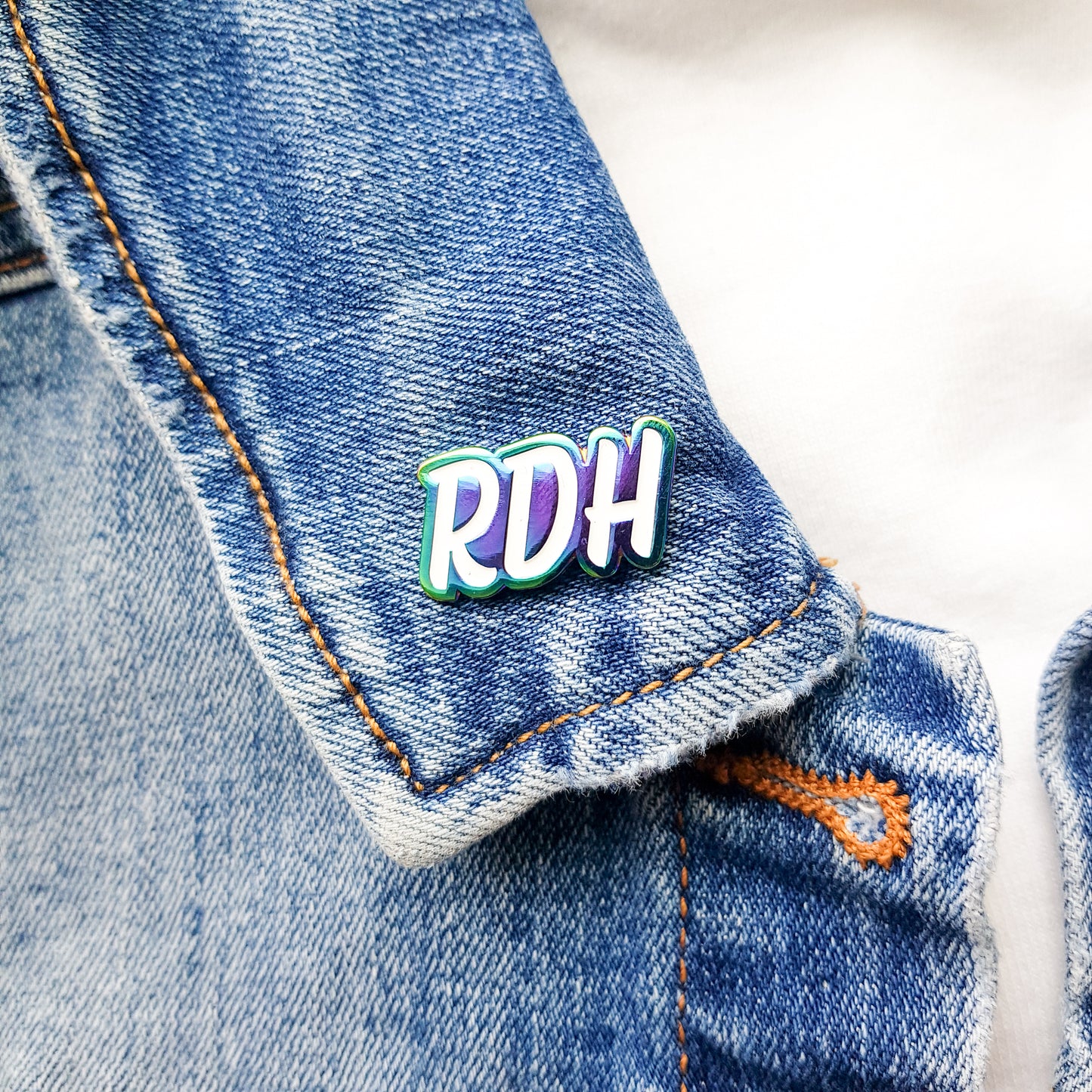 RDH Holographic Pin