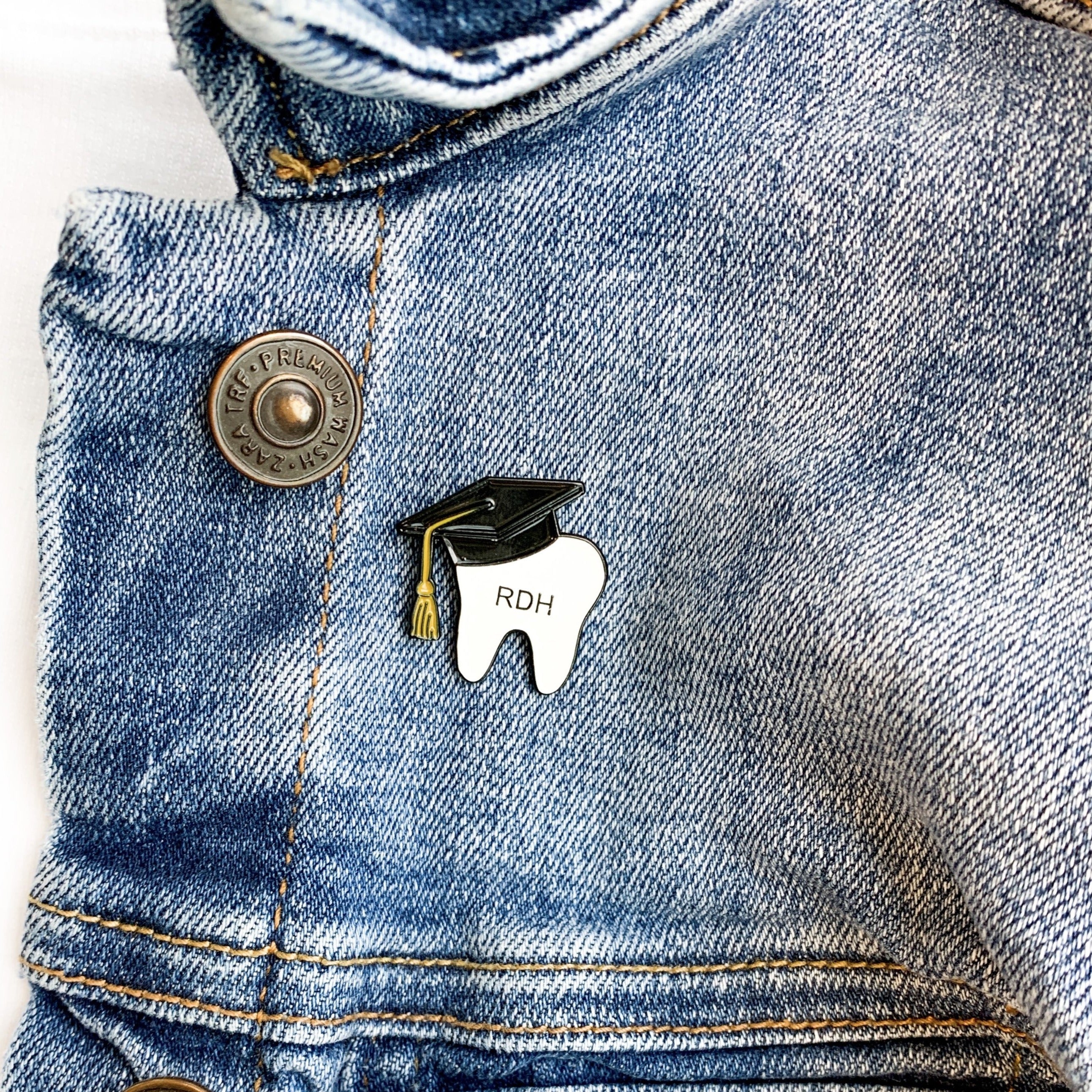 Geith Tooth Pin RDH Tooth Grad Pin – Toothlife